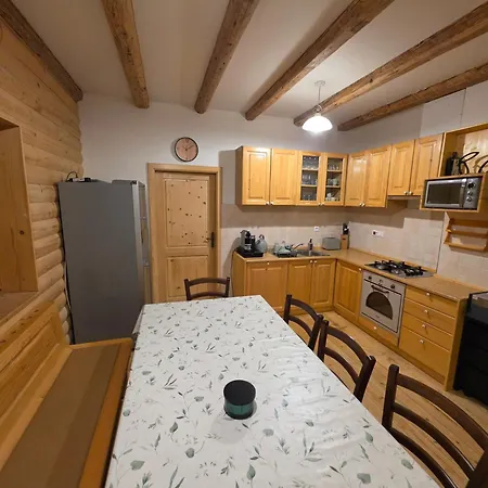Karstwood Forest Retreat Planina (Notranjska)