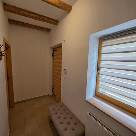 Karstwood Forest Retreat Planina (Notranjska)