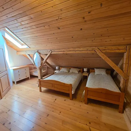 Dağ evi Karstwood Forest Retreat Planina (Notranjska)